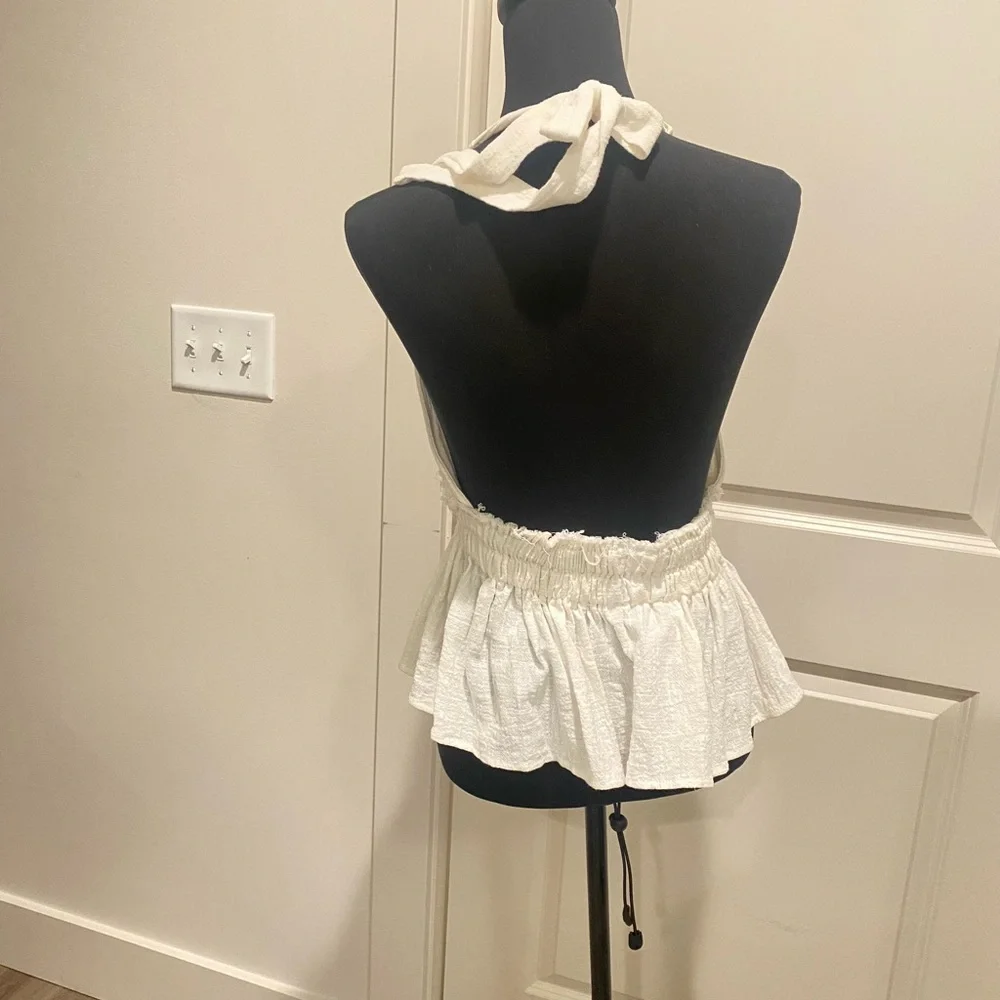 Perfect white top - Picture 3 of 4